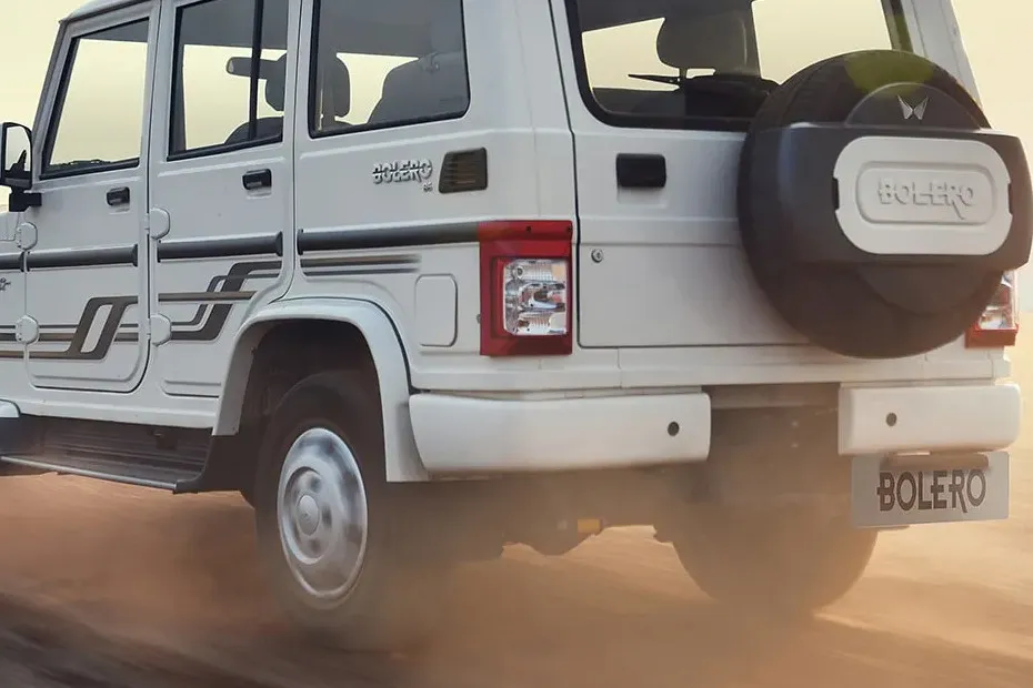 Mahindra Bolero Taillight