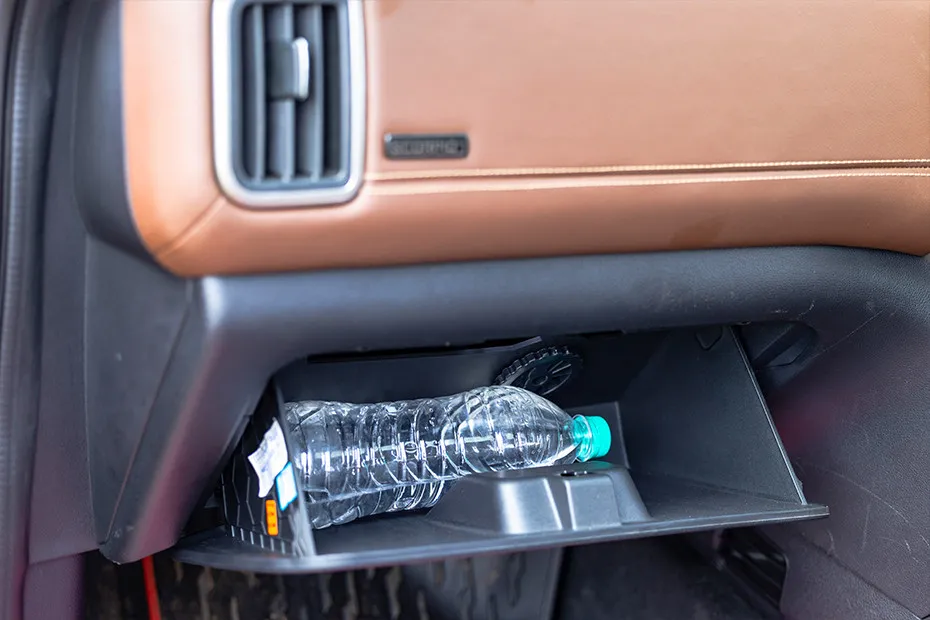 Mahindra Scorpio N Glovebox