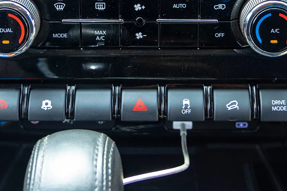 Mahindra Scorpio N Hazard Light Switch