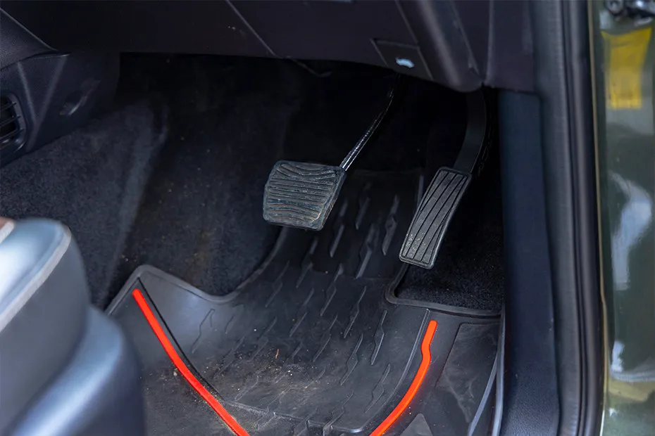 Mahindra Scorpio N Pedals