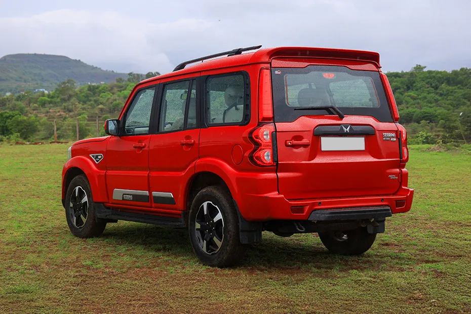 Mahindra Scorpio Rear Left Three Quarter View