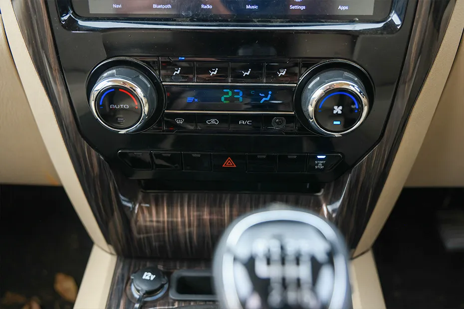 Mahindra Scorpio Switches In Centre Console