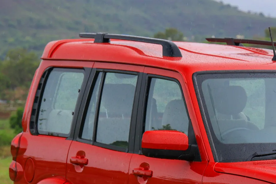 Mahindra Scorpio Window Line