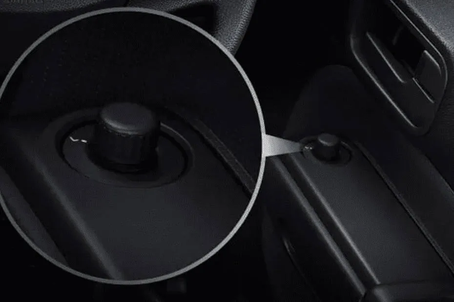 Mahindra Thar ORVMs Adjust Button