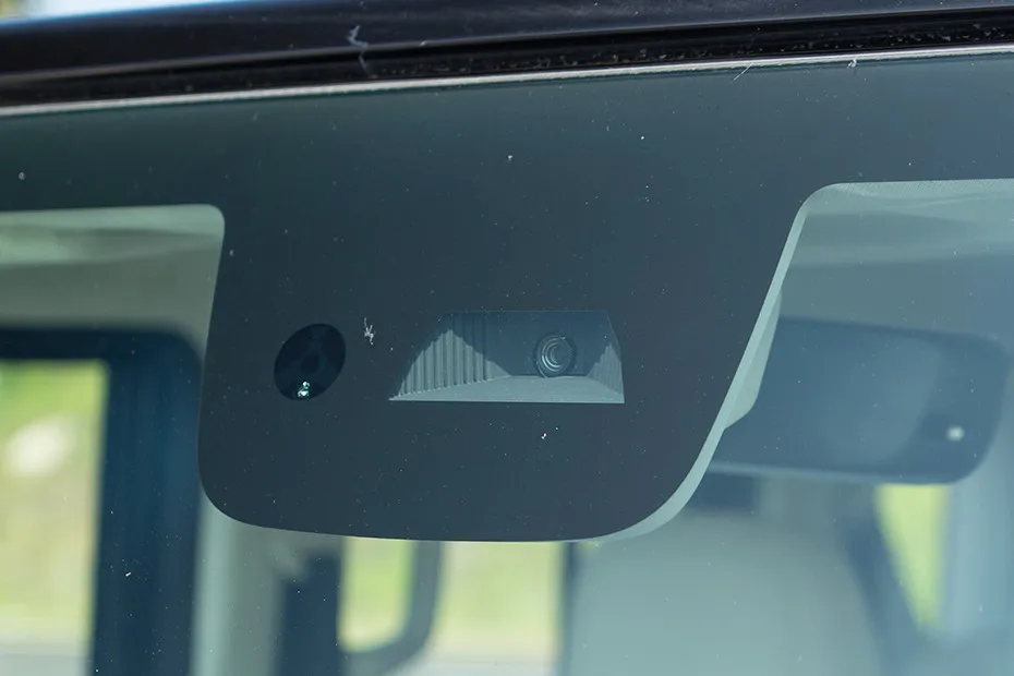 Mahindra Thar ROXX ADAS: Front Camera