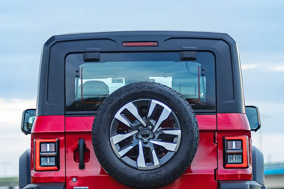 Mahindra Thar ROXX Boot (Closed)