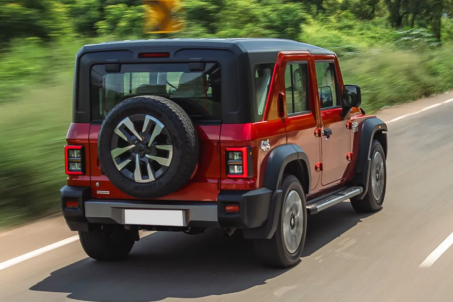Mahindra Thar ROXX Driving: Rear Right Three Quarter View