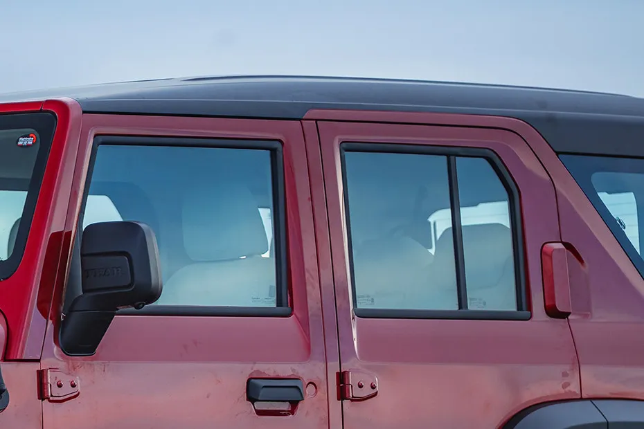 Mahindra Thar ROXX Window Line