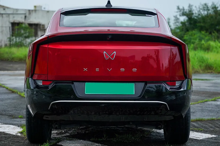 Mahindra XEV 9e Boot (Closed)