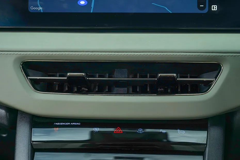 Mahindra XEV 9e Central AC Vent