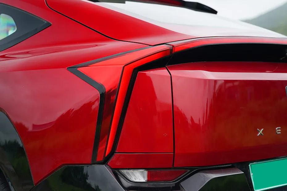 Mahindra XEV 9e Charging Flap (Closed)