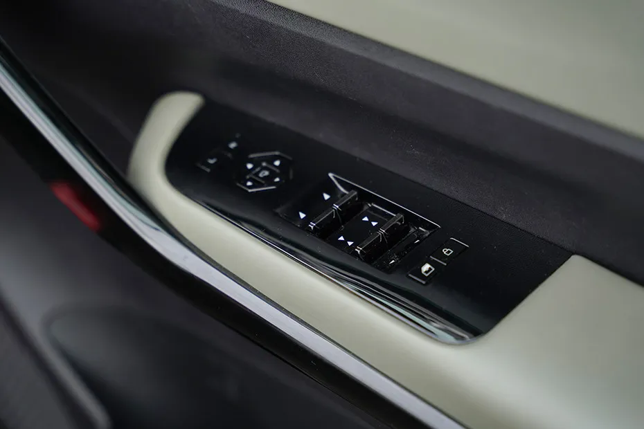 Mahindra XEV 9e Door Controls