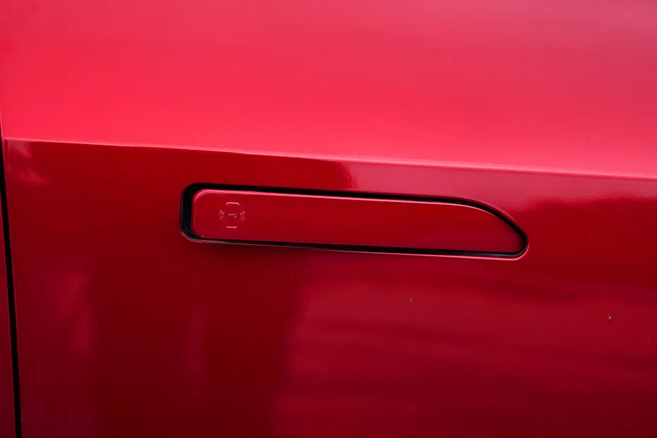 Mahindra XEV 9e Door Handle