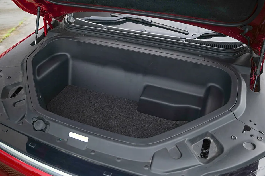 Mahindra XEV 9e Frunk