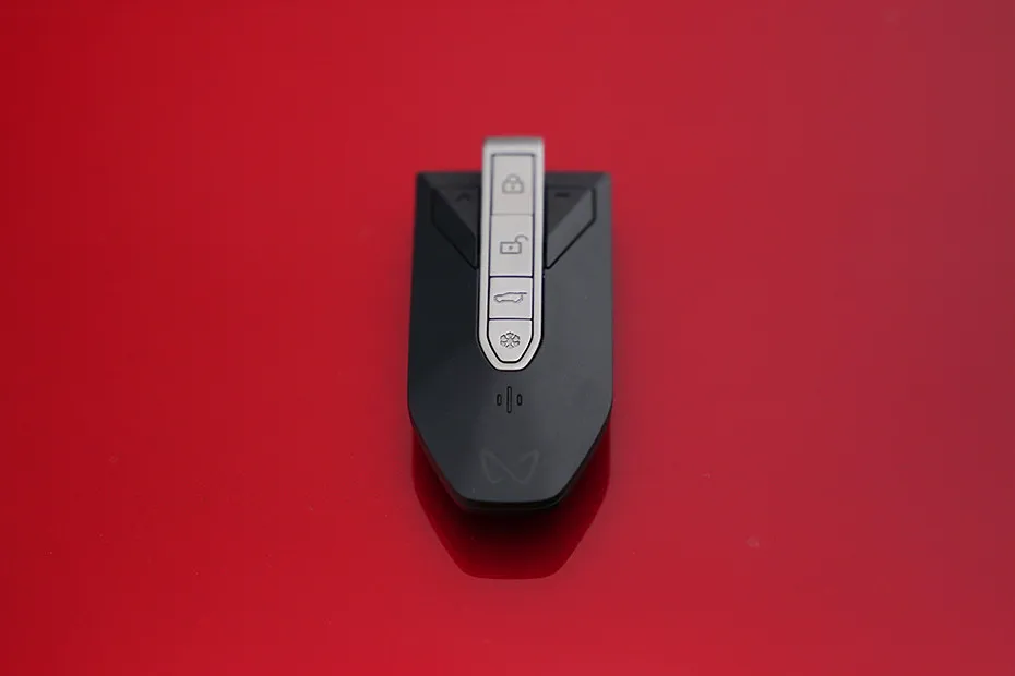 Mahindra XEV 9e Key