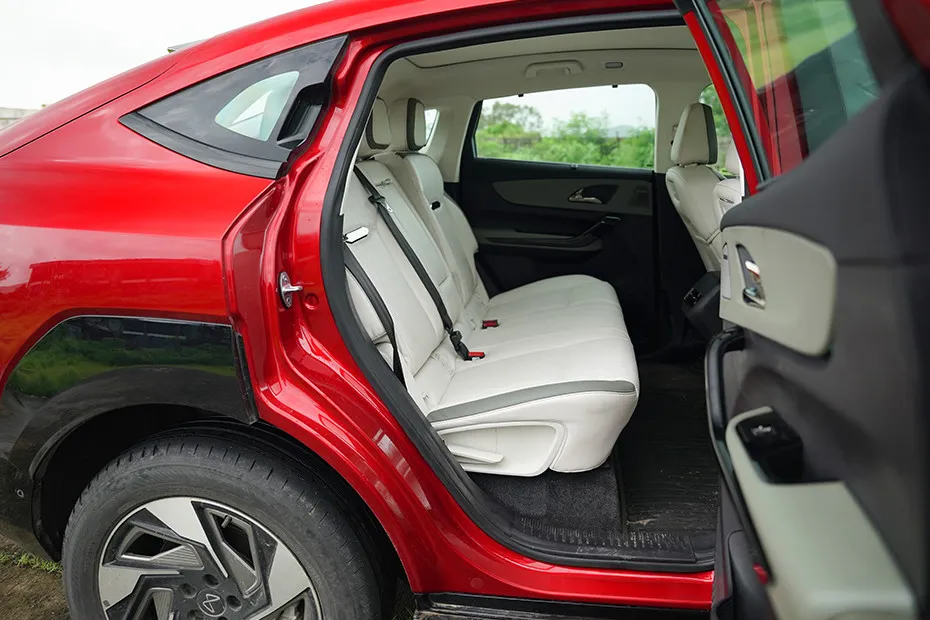 Mahindra XEV 9e Rear Seats
