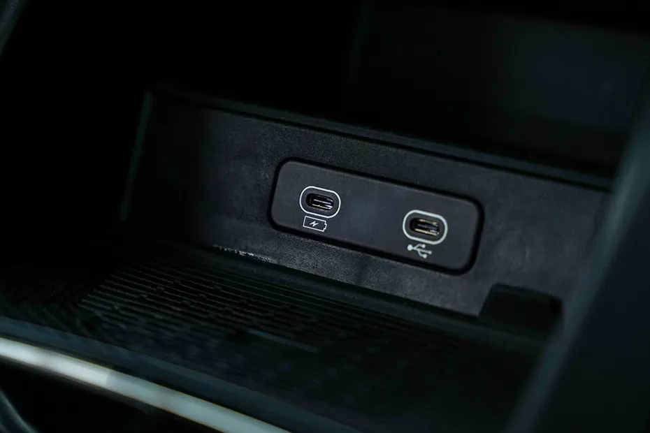 Mahindra XEV 9e USB Charging Port (Front)