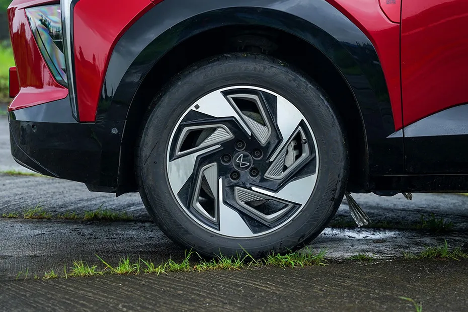 Mahindra XEV 9e Wheel