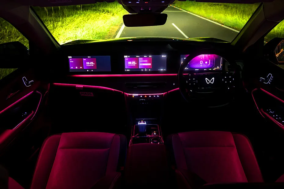 Mahindra XEV 9S Ambient Lighting (Front)