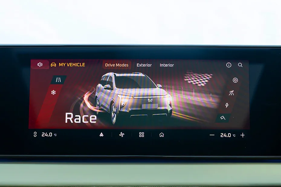 Mahindra XEV 9S Infotainment System