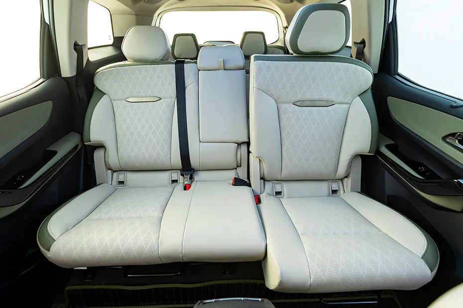Mahindra XEV 9S Seats (Aerial View)