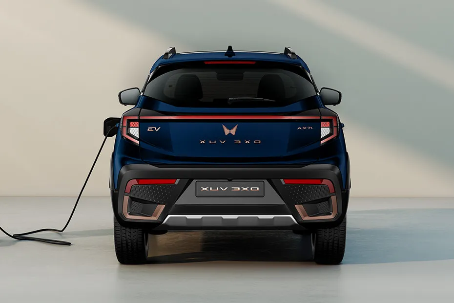 XUV 3XO EV image
