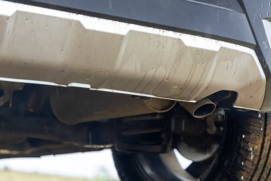 Mahindra XUV 3XO Exhaust Pipe