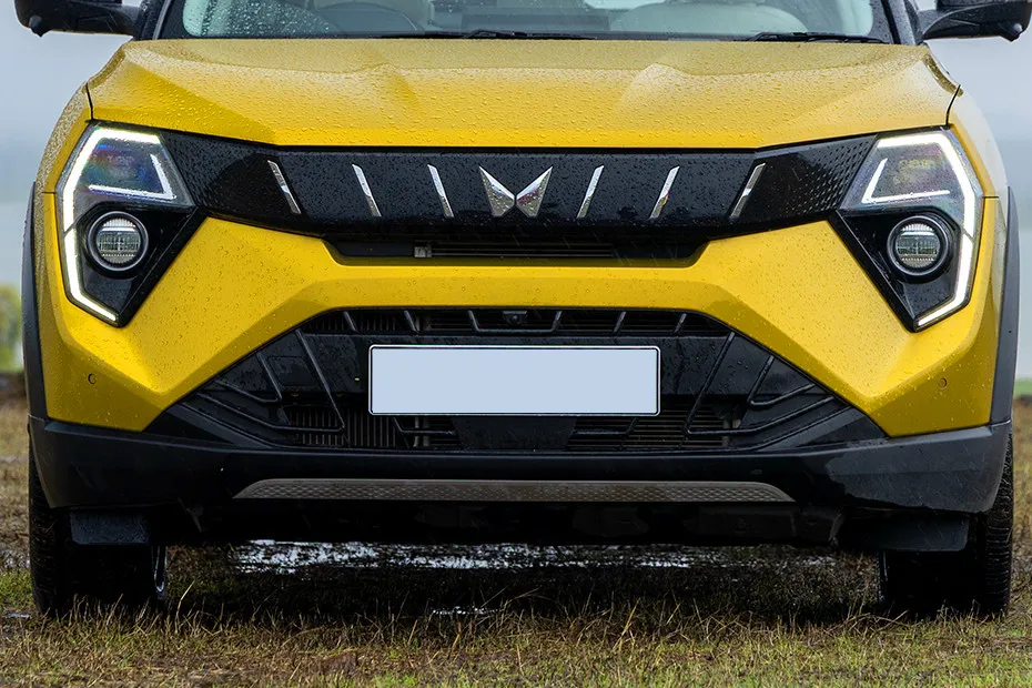 Mahindra XUV 3XO Front Bumper