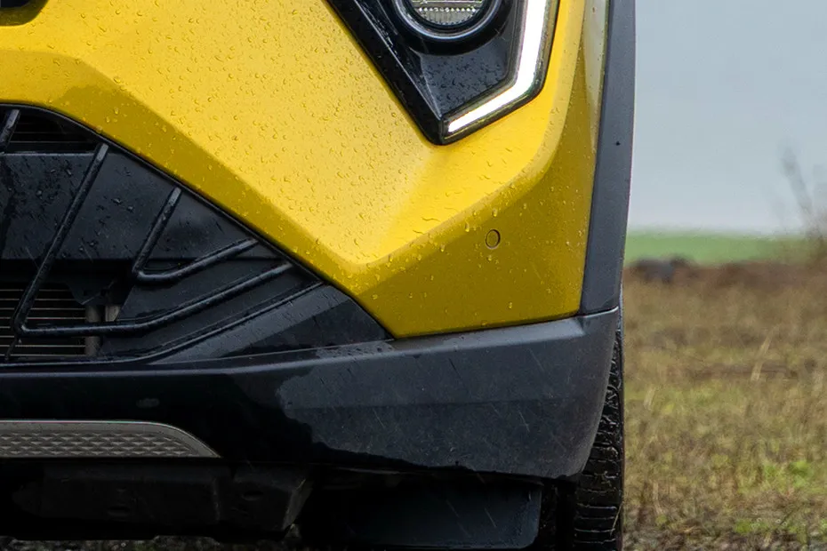 Mahindra XUV 3XO Front Parking Sensors