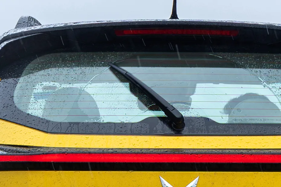 Mahindra XUV 3XO Rear Wiper