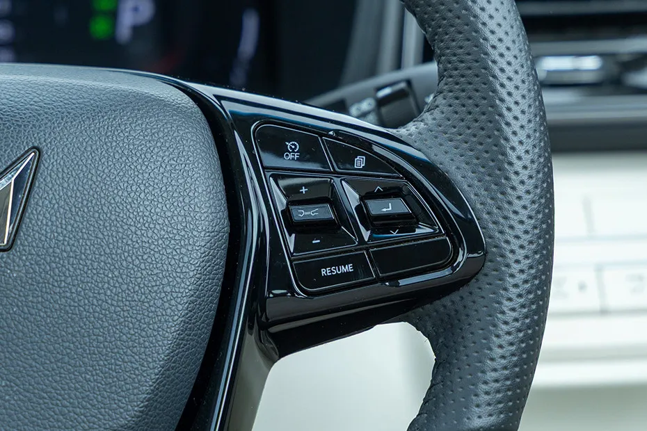 Mahindra XUV 3XO Steering Wheel Buttons (Right)