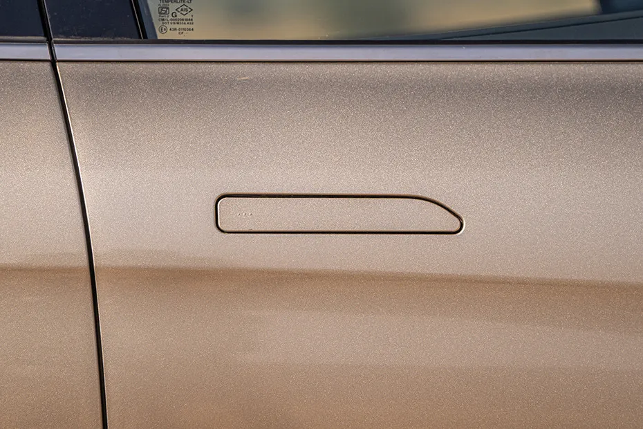 Mahindra XUV 7XO Door Handle