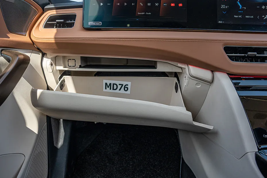 Mahindra XUV 7XO Glovebox