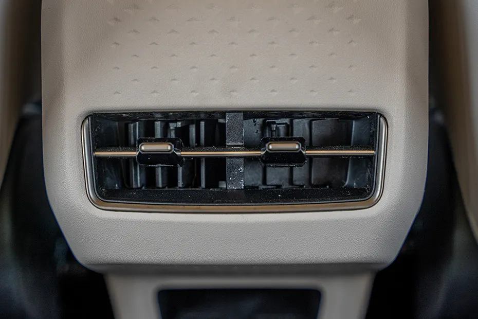 Mahindra XUV 7XO Rear AC Vents (Floor)