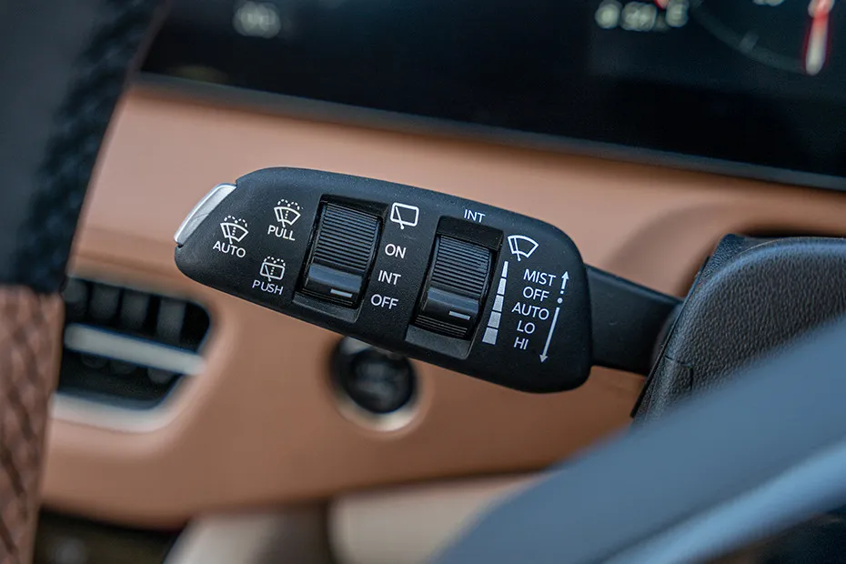 Mahindra XUV 7XO Wiper Control