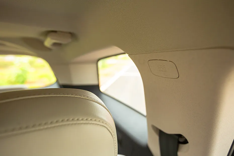 Mahindra XUV700 Front Seatbelt (Non-adjustable)