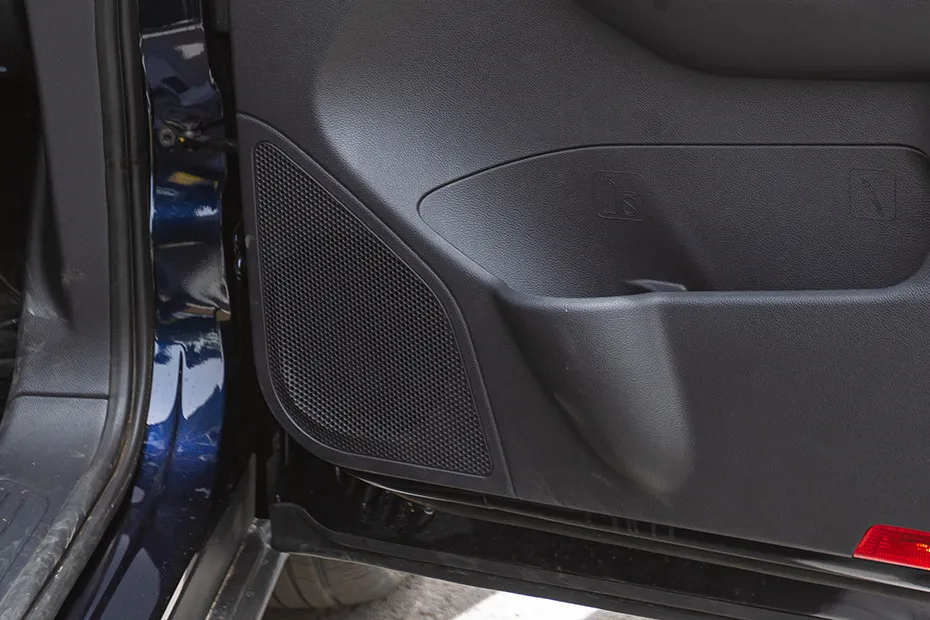 Mahindra XUV700 Front Speaker