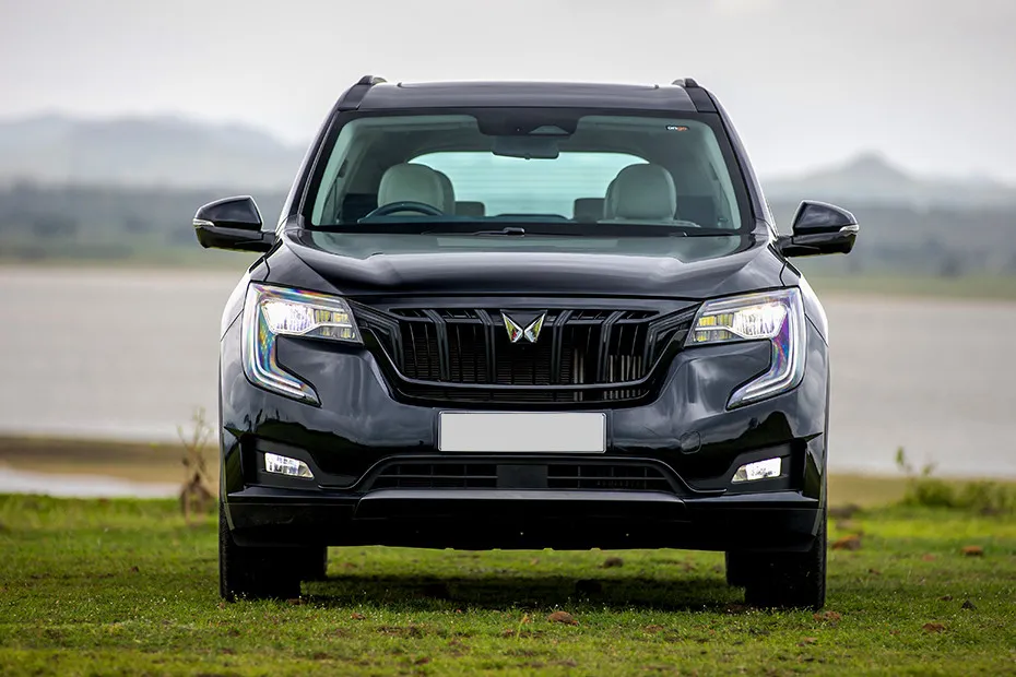 XUV700 image