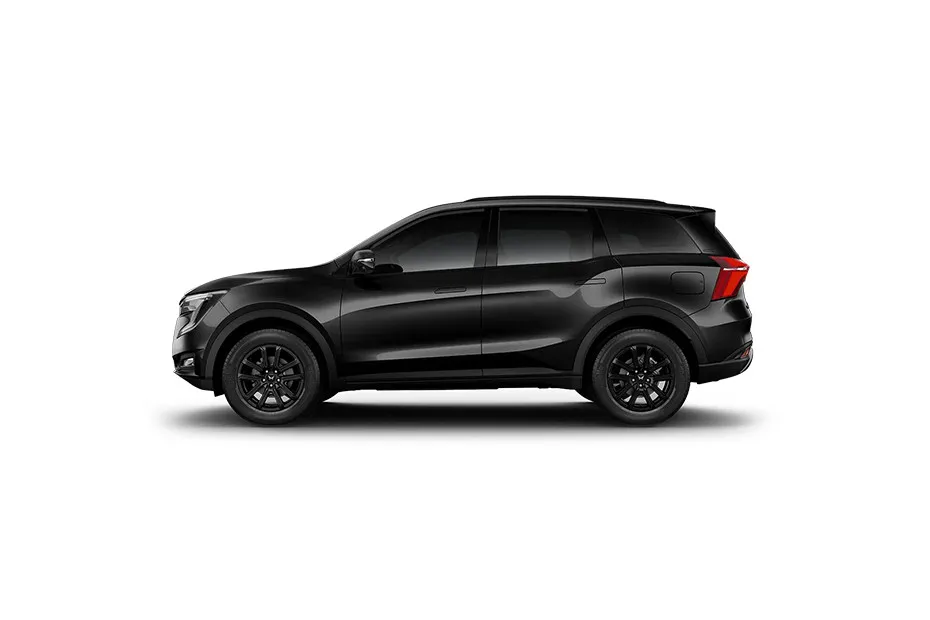XUV700 Napoli Black Color