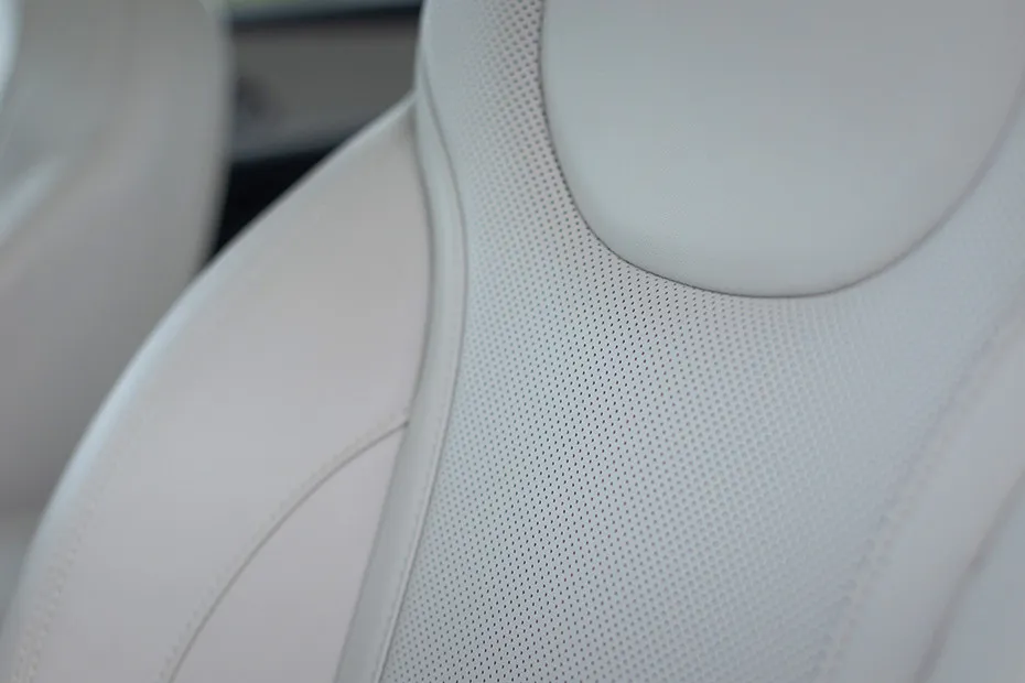 Mahindra XUV700 Seat Upholstery