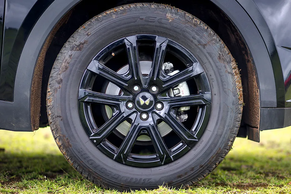 Mahindra XUV700 Wheel