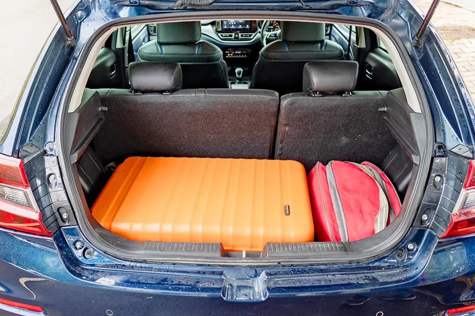 Maruti Baleno Boot Space (With Luggage)