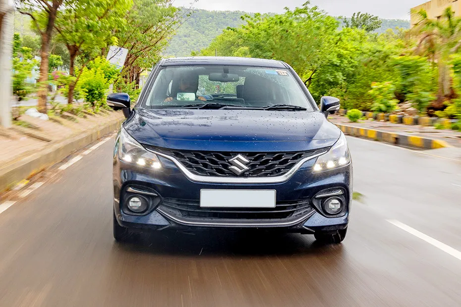 Maruti Baleno Driving: Front View