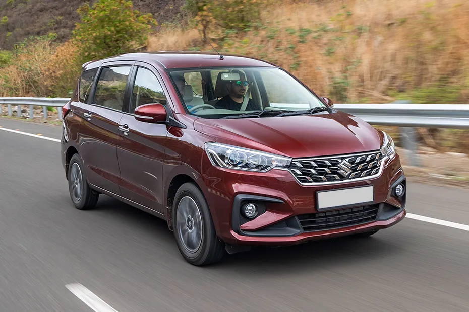 Maruti Ertiga Driving: Front Right Quarter View