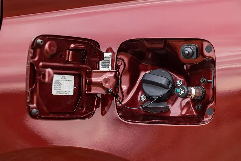 Maruti Ertiga Fuel Lid (Open)