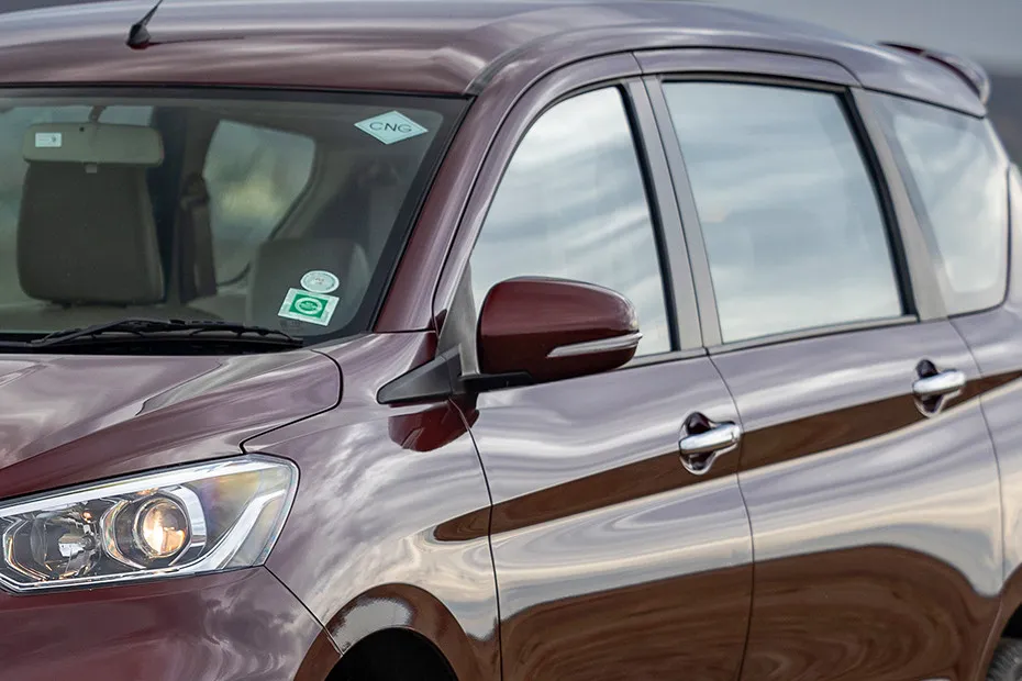 Maruti Ertiga Window Line