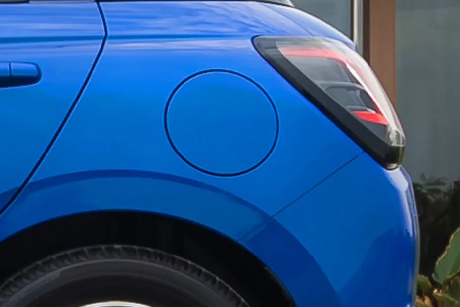 Maruti Swift Fuel Lid (Closed)