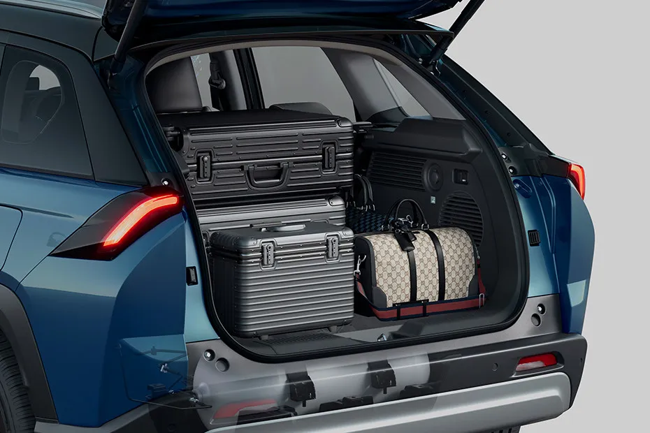 Maruti Victoris Boot Space (With Luggage)