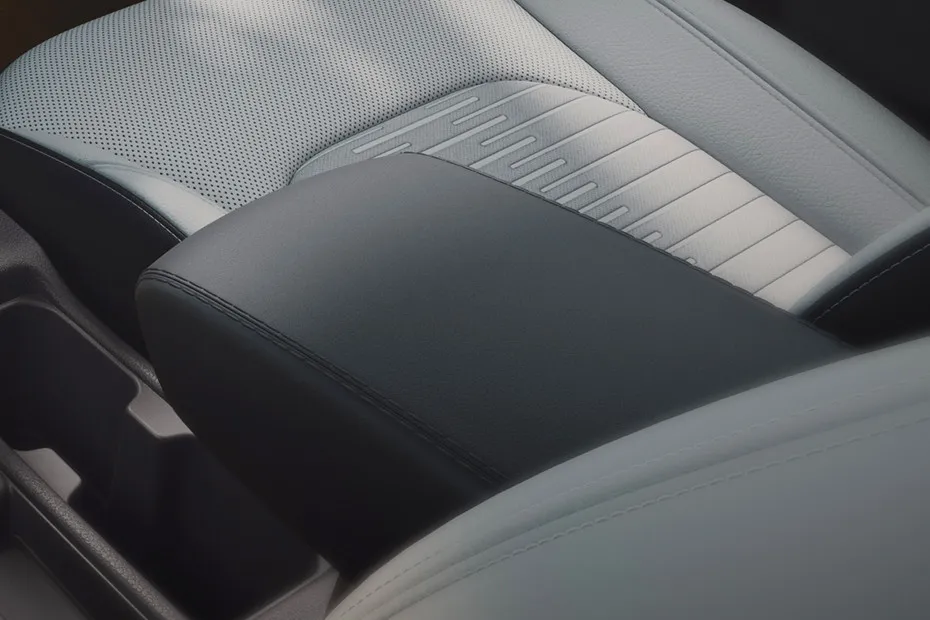 Maruti Victoris Front Armrest