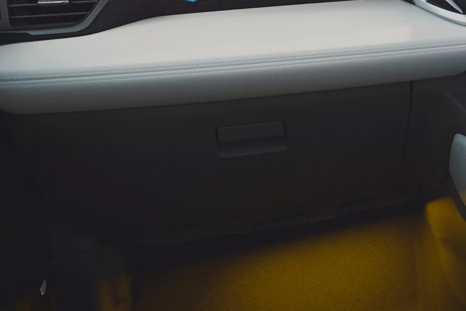 Maruti Victoris Glovebox (Closed)